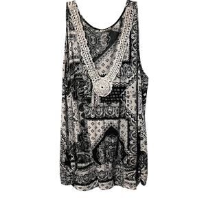 LAVISH SLEEVELESS PULL-OVER V-NECKLINE BLOUSE, WOMENS, 2XL, BLACK/WHITE ABSTRACT